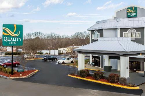 The Salisbury Inn — photo 1